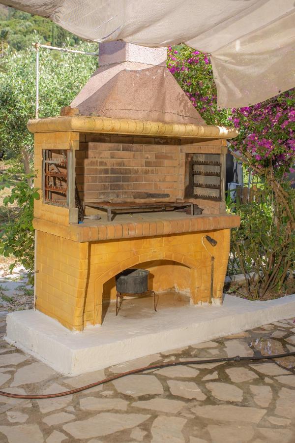Anthia Private Studio A Breath Away From Beaches Áyios Nikítas 外观 照片